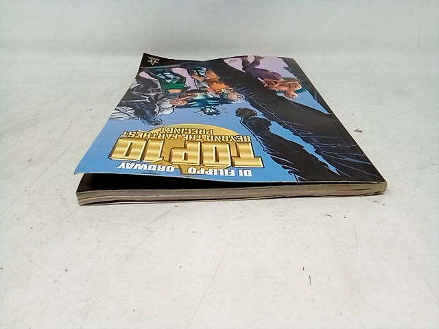 WildStorm Top Ten: Beyond the Farthest Precinct OTHR-MISC-READ-26896-STCL-STSZ