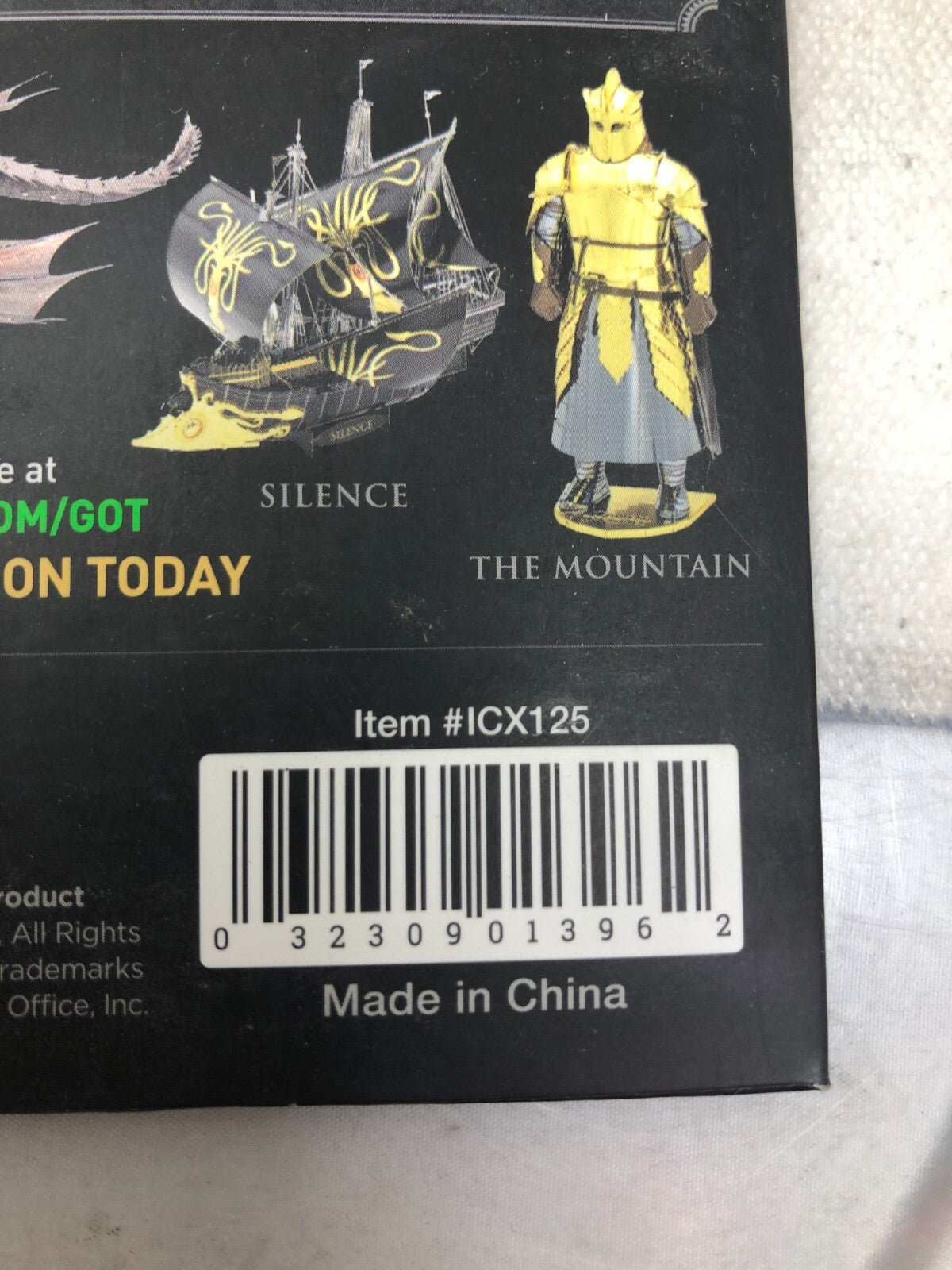 Fascinations ICONX Game of Thrones HOUSE STARK SIGIL 3D Metal Earth Model Kit