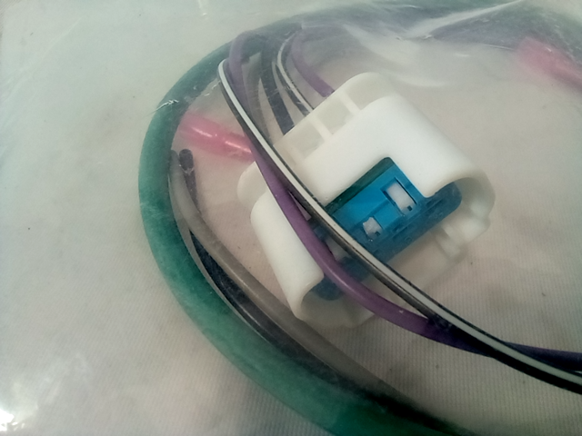 Multicolored wires electronic connector, purple, green and black