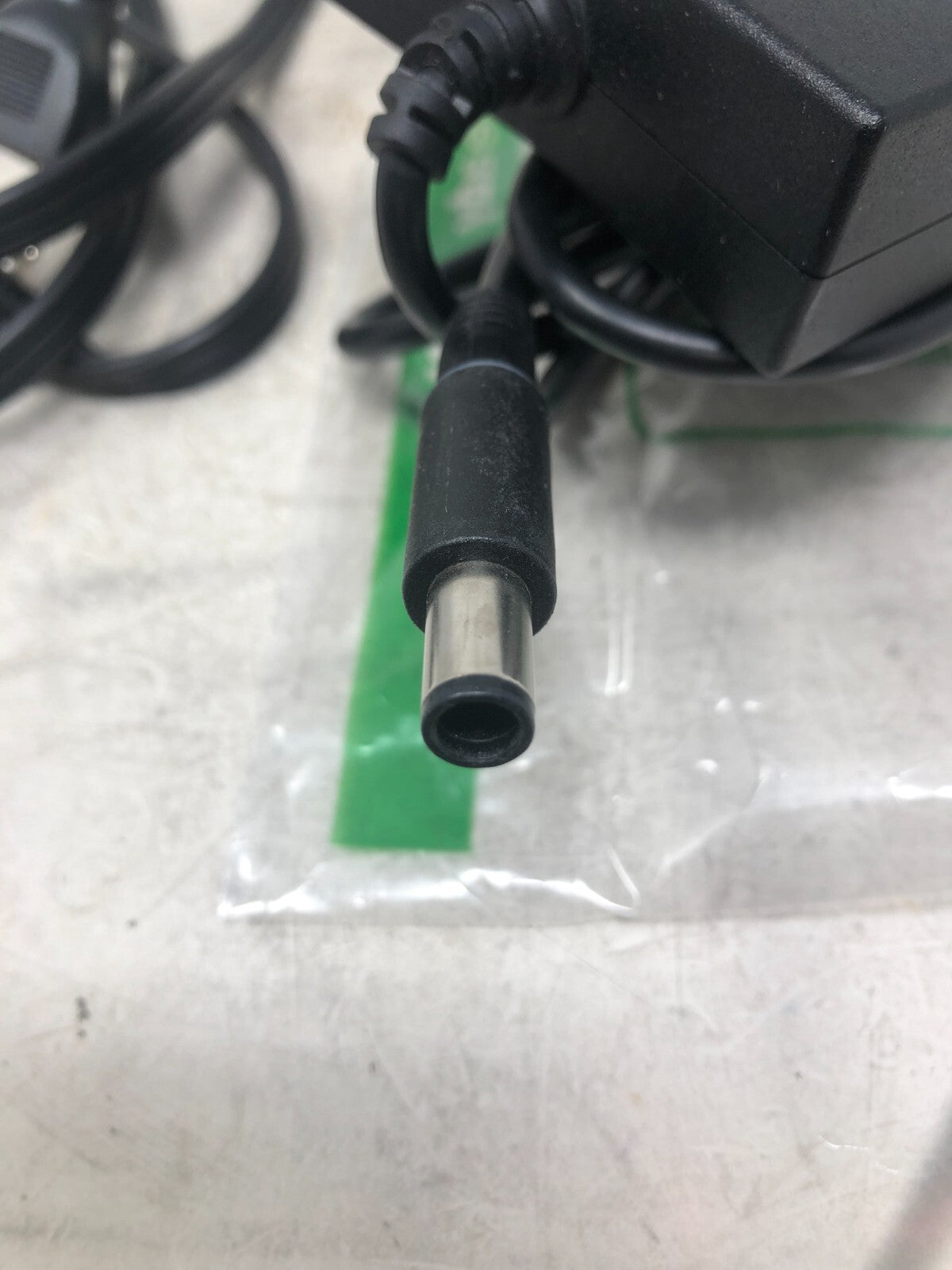 Dell LA130PM190 130W Adapter Charger - Black