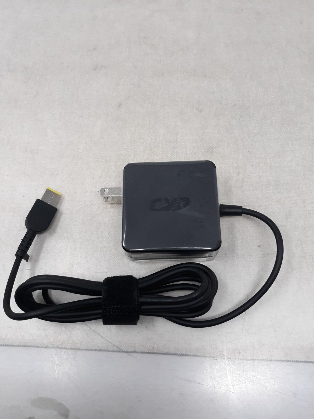 CYD CP-0652 Black Amp 20V 3.25A AC Adapter With Power Fast Notebook Charger