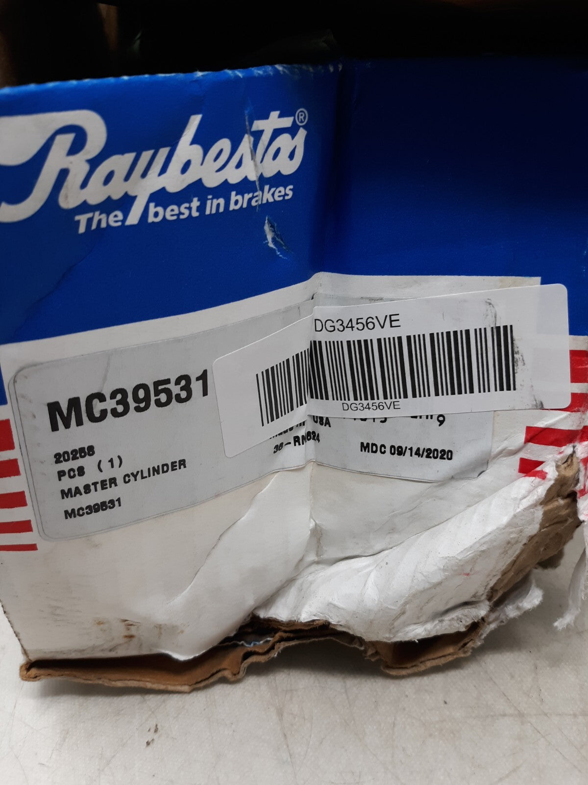Brake Master Cylinder Raybestos M39531